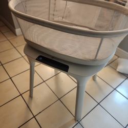 4moms MamaRoo bassinet Sleep Bassinet