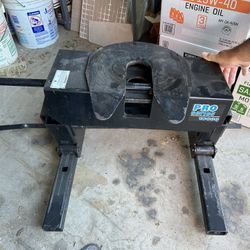 Fifth Wheel Hitch 