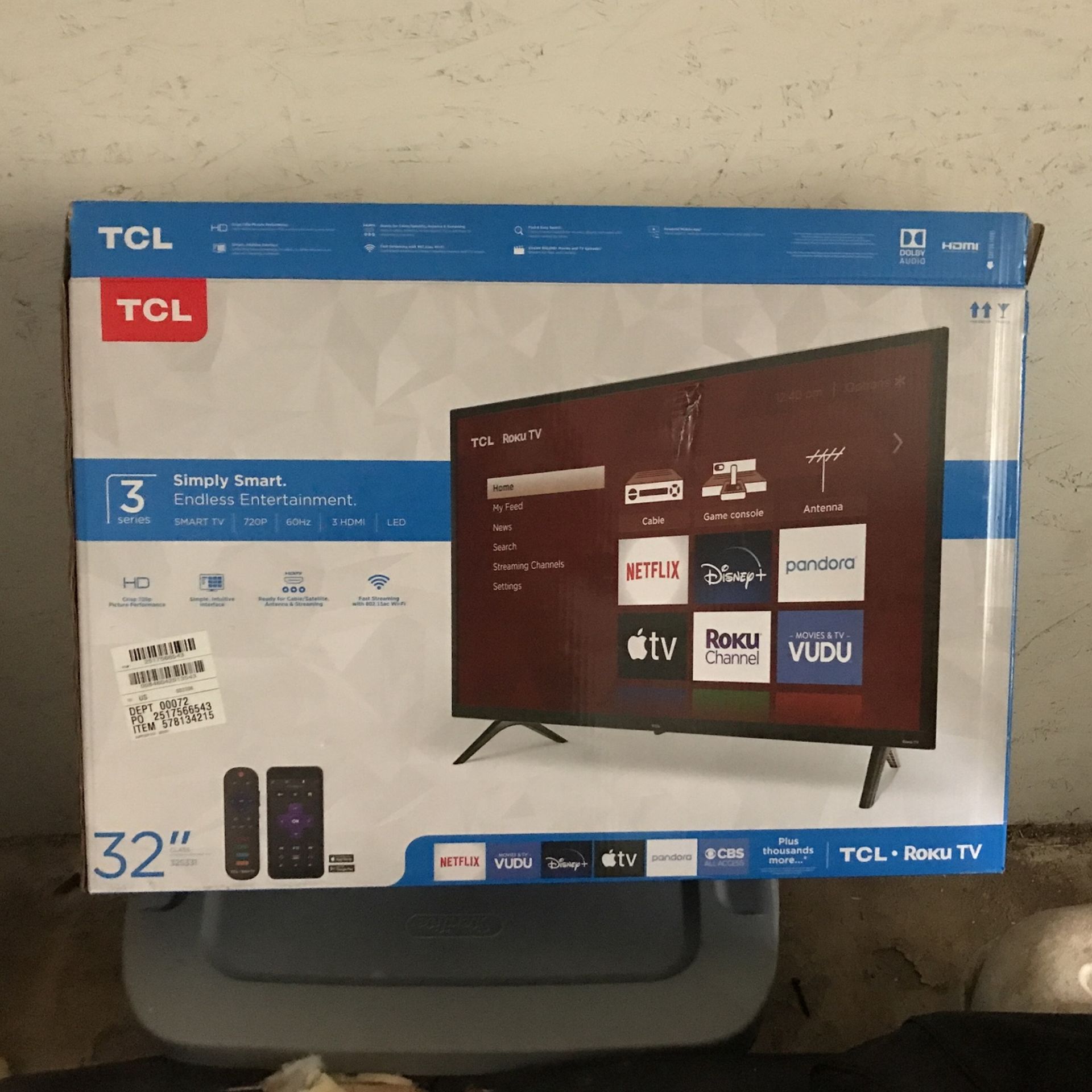 Roku TV 32” With Wall Mount