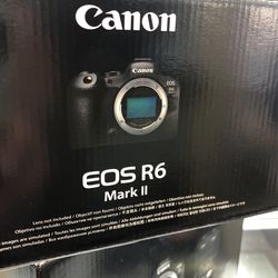 Canon EOS R6 Mark II Mirrorless Camera
