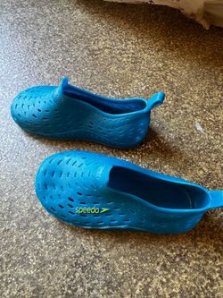 Kids water shoes