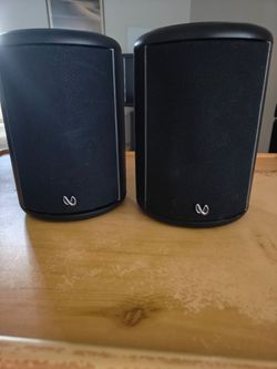 Infinity bookshelf speakers Sterling TS