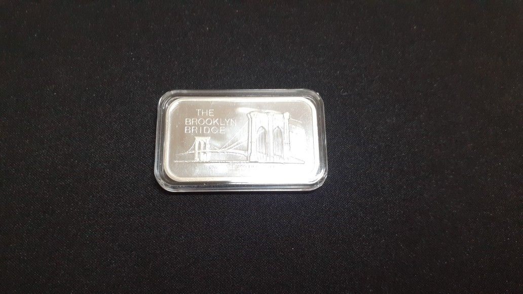 Vintage Brooklyn Bridge 1 oz Silver Bar
