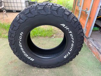 Llantas de carro juego completo