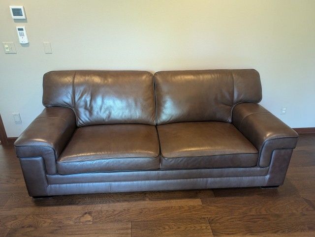 Leather Couch, In Great Condition