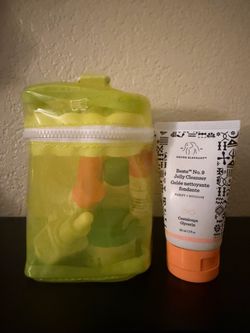 Drunk Elephant The Littles Skincare Set with Beste No. 9 Jelly Cleanser