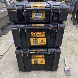 Dewalt Packout Boxes Like New