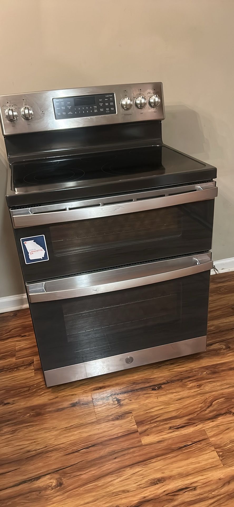 GE Electric Double Conventional Oven Stove
