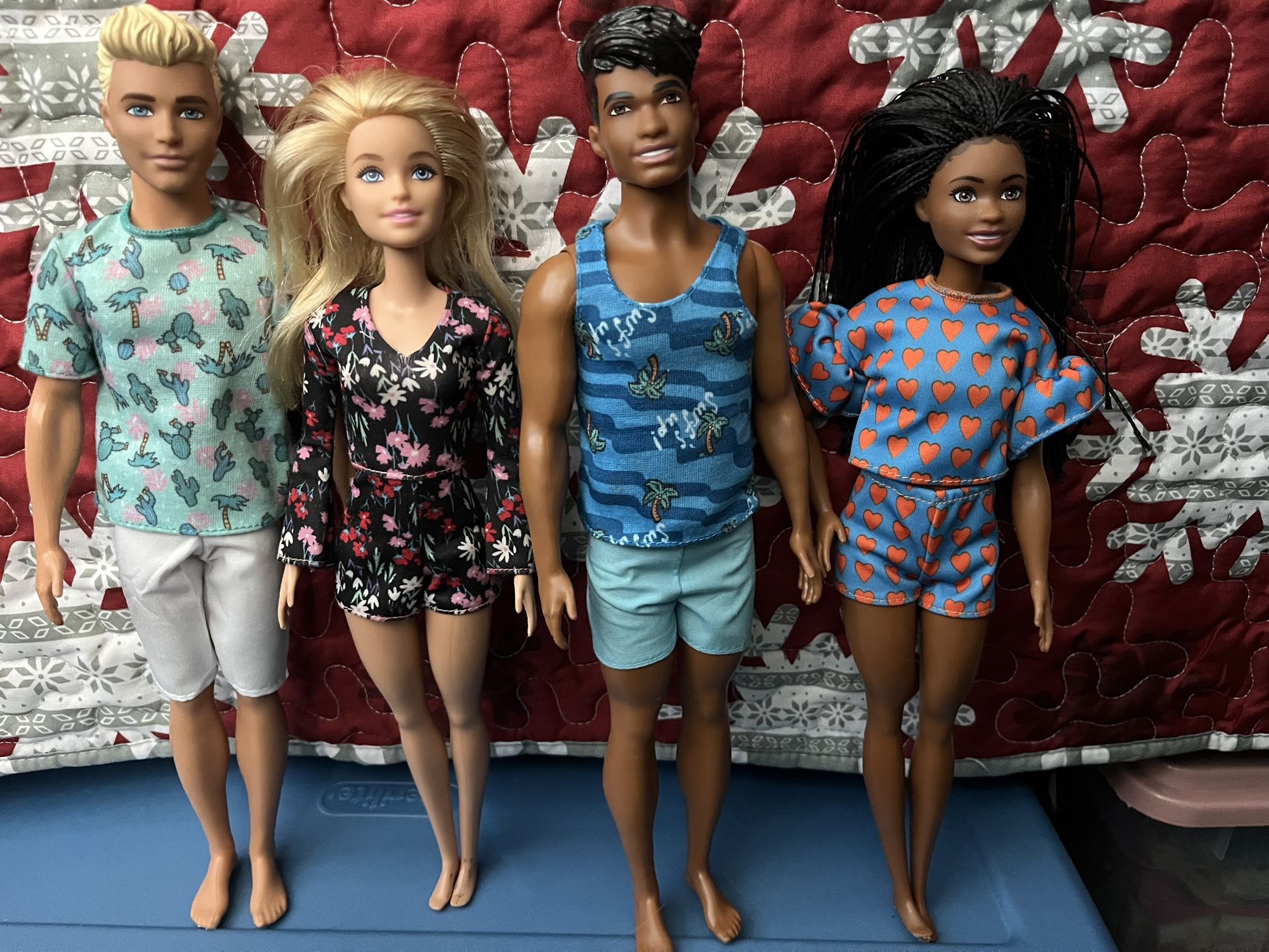 Barbies And Ken Dolls (4)