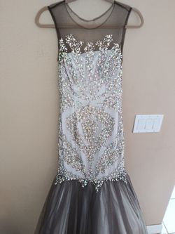 Dress, EXQUISITE BEADING. Size S. Brand new!!