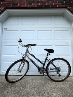26" Renowned Brand Trek Navigator 200 Aluminum 21-speed Mountain Bike