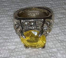 Sz8 Silver Plated Faceted Citrine Yellow CZ Pavé-Set Side Stones Ring NOS ( New Old Stock)