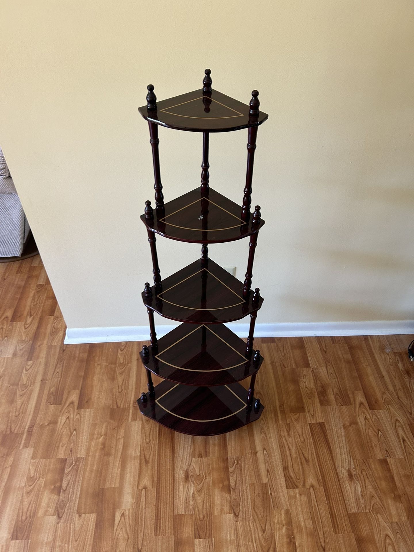 Accent Shelving - Wedge