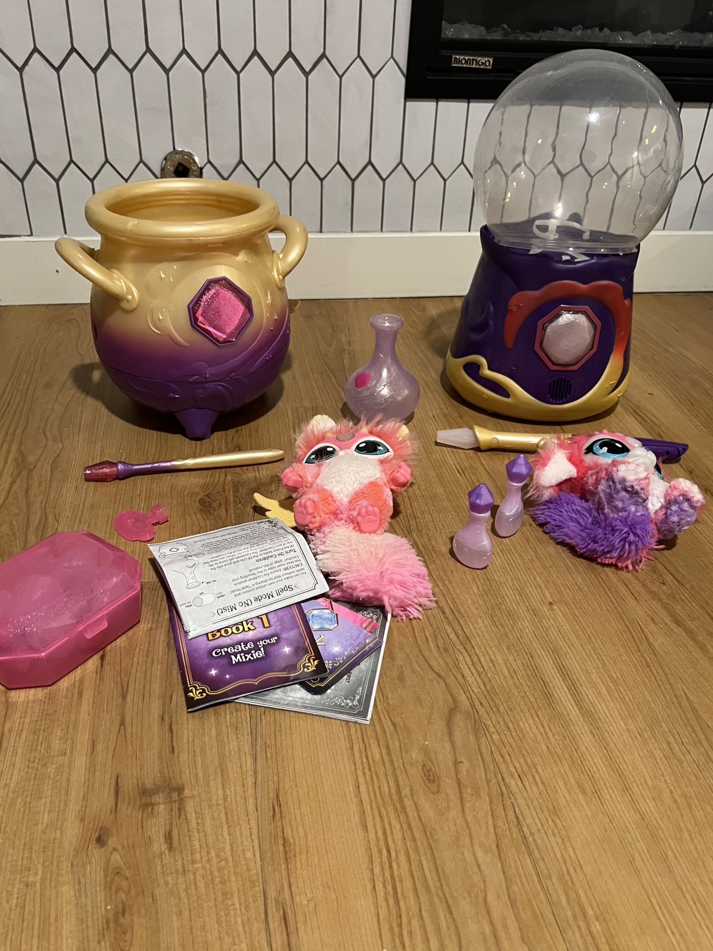 Magic Mixies mixed group of playsets