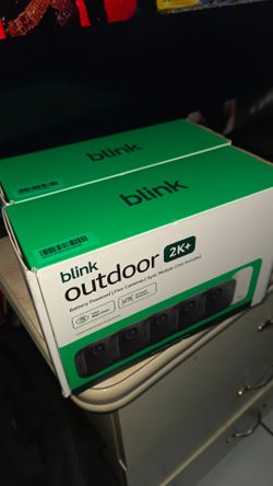 Blink Outdoor 2K+ Wireless Smart Security 5 Camera System / Sync Module Core NEW