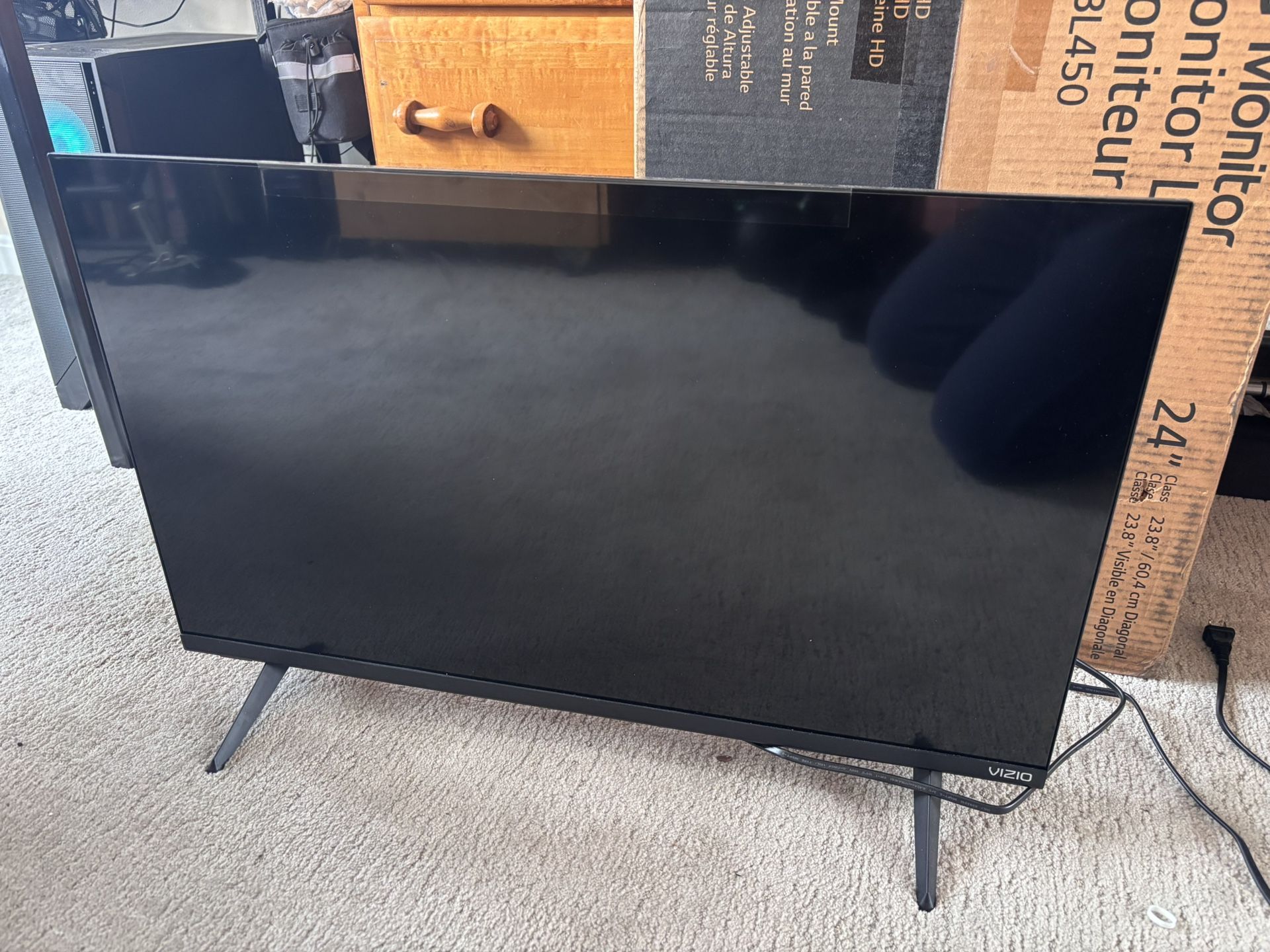 32in VIZIO Smart TV - Priced To Go ASAP