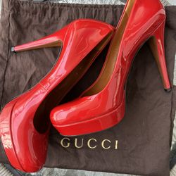 GUCCI Cherry Red Patent Leather Size7