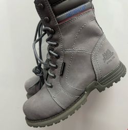 CAT Women’s  Size 9 Echo Waterproof Steel Toe Work Boots  Mens size 7.5