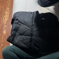 Nike puffer jacket 