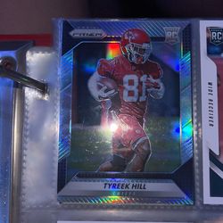 tyreek hill prizm rookie card perfect condition