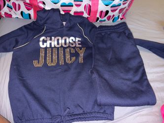 Little Girl size 6 Sweatsuit