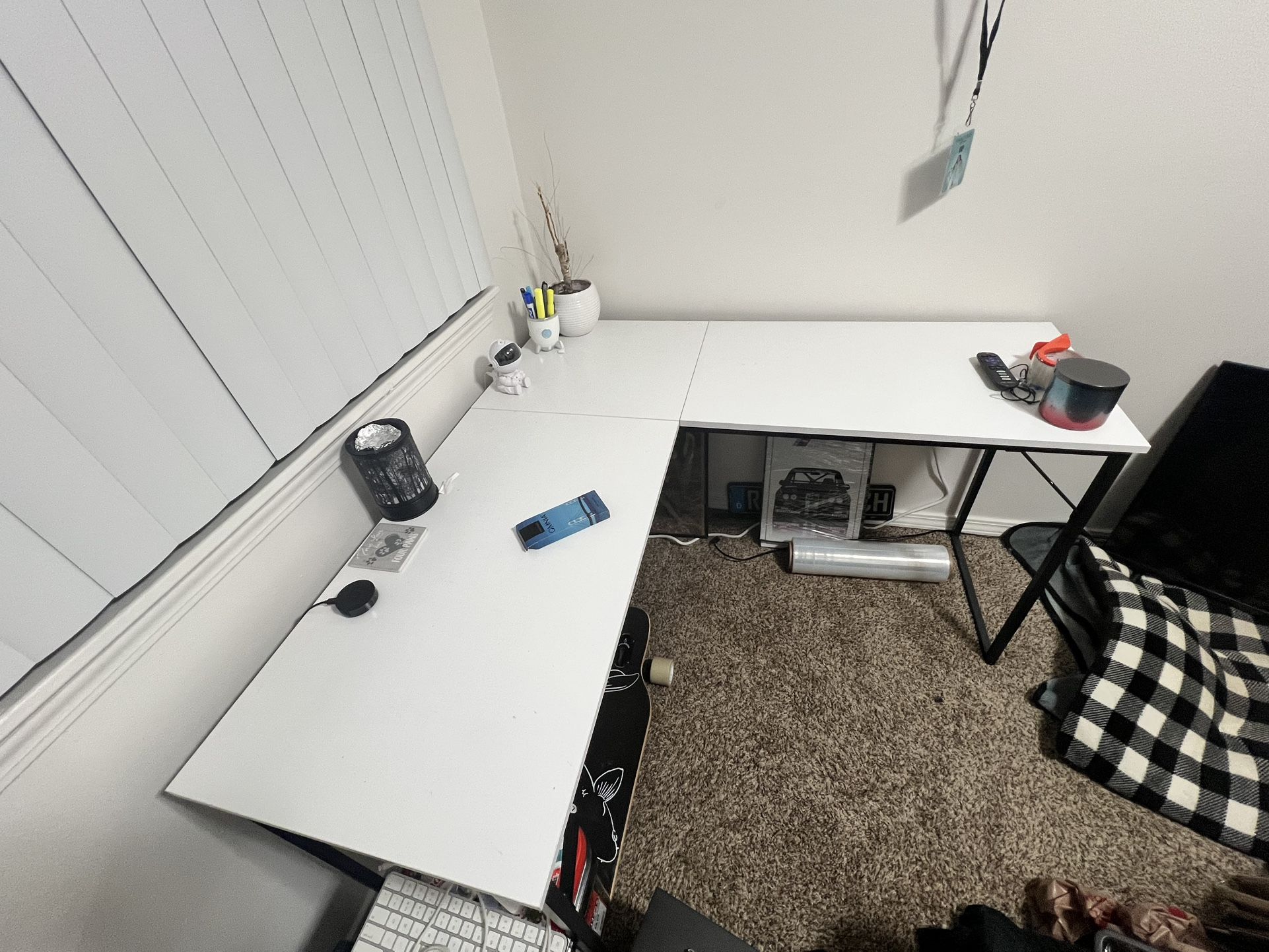 (Moving Sale) L Shaped Desk, 50.4 Inch Computer Corner Desk