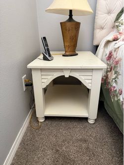 Matching White Cottage Bedroom Set – 2 Nightstands & Console Table
