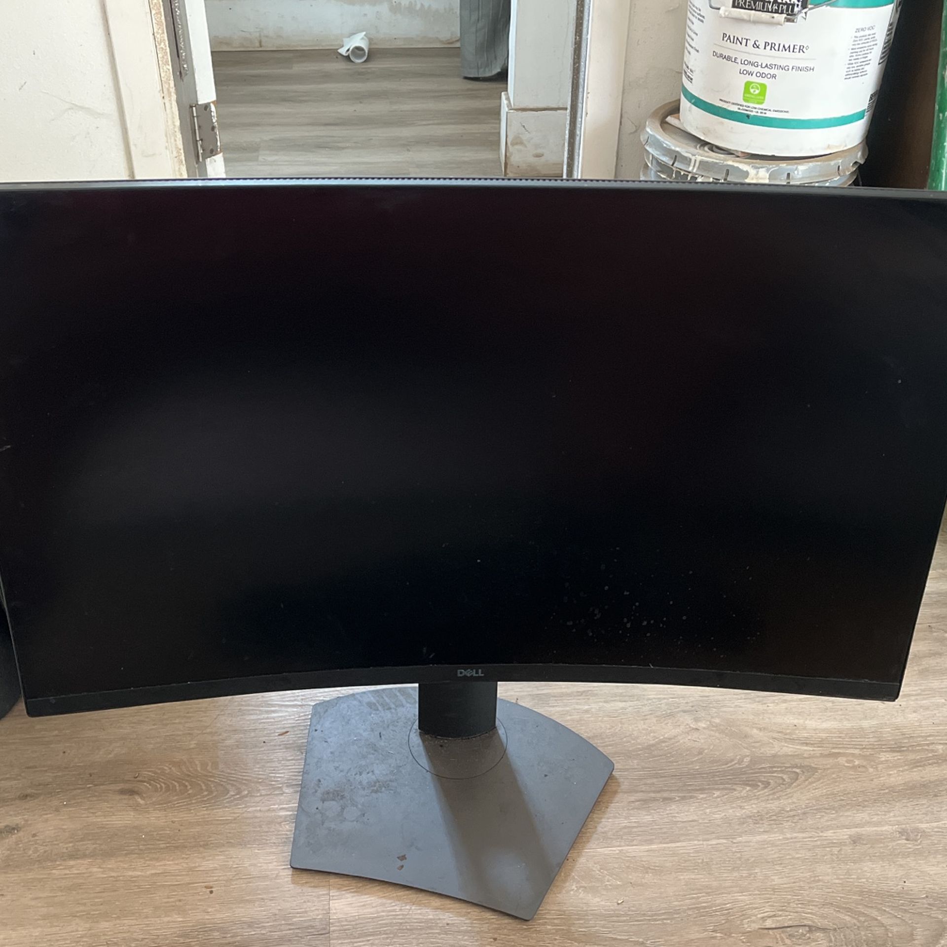 32 Curved Dell Monitor