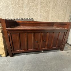 Bench/cabinet