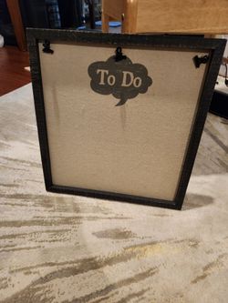 Thing to do board with clips for the notes