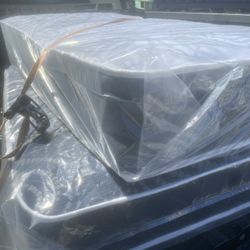 Twin Set New In Plastic Free Delivery In Atlanta 