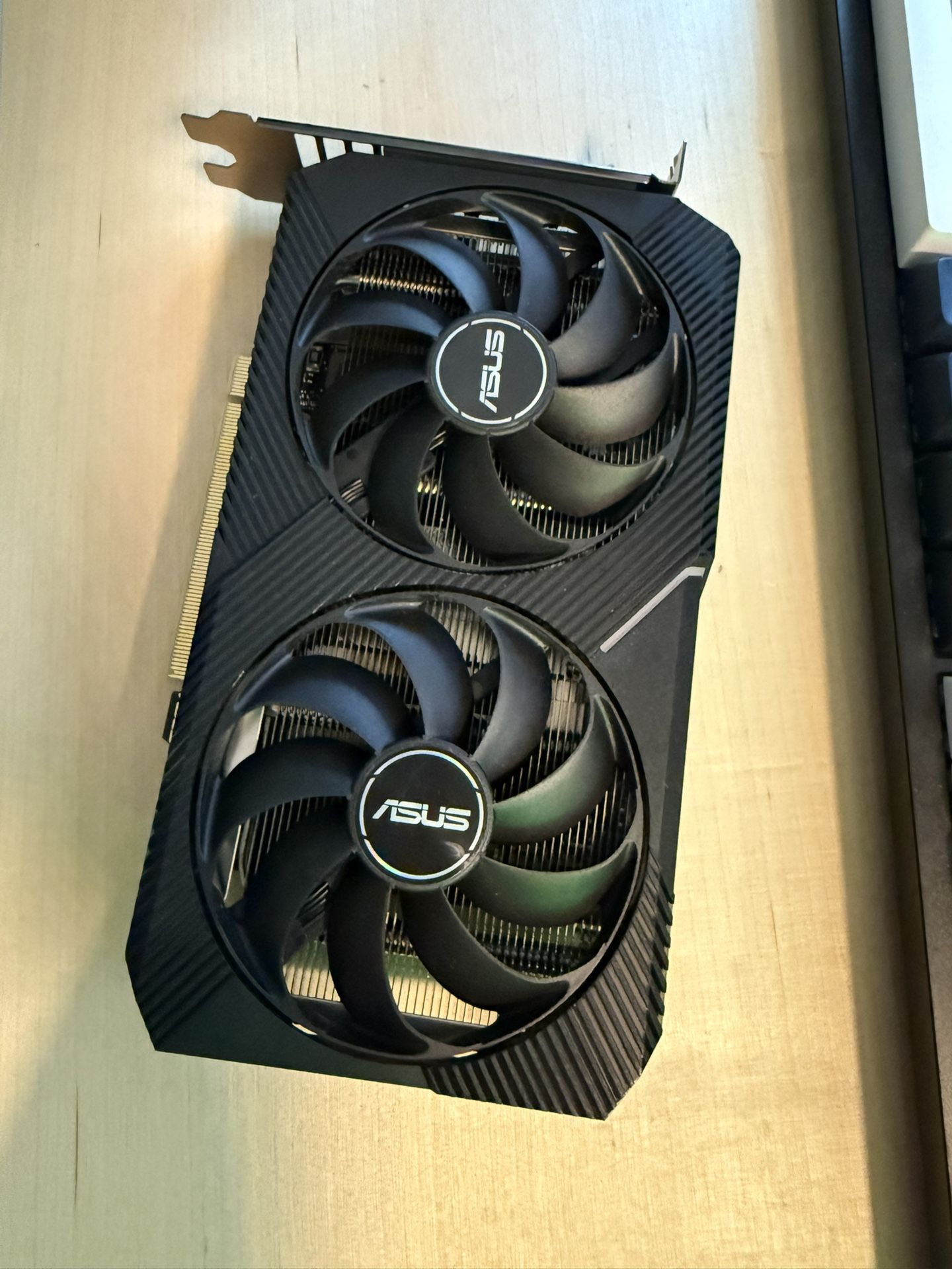 Asus GeForce RTX 3060 12gb V2