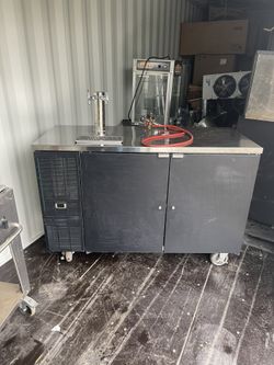 Perlick Back Bar Cooler/kegerator 