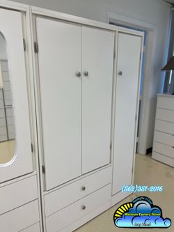 White XL Wardrobe closet ropero armoire Nuevo dresser