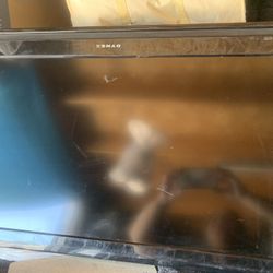 Tv Dynex Good Conditions / Tv Mount 