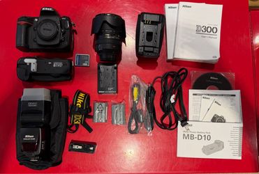 Nikon D300 12.3 Megapixel Digital SLR Camera