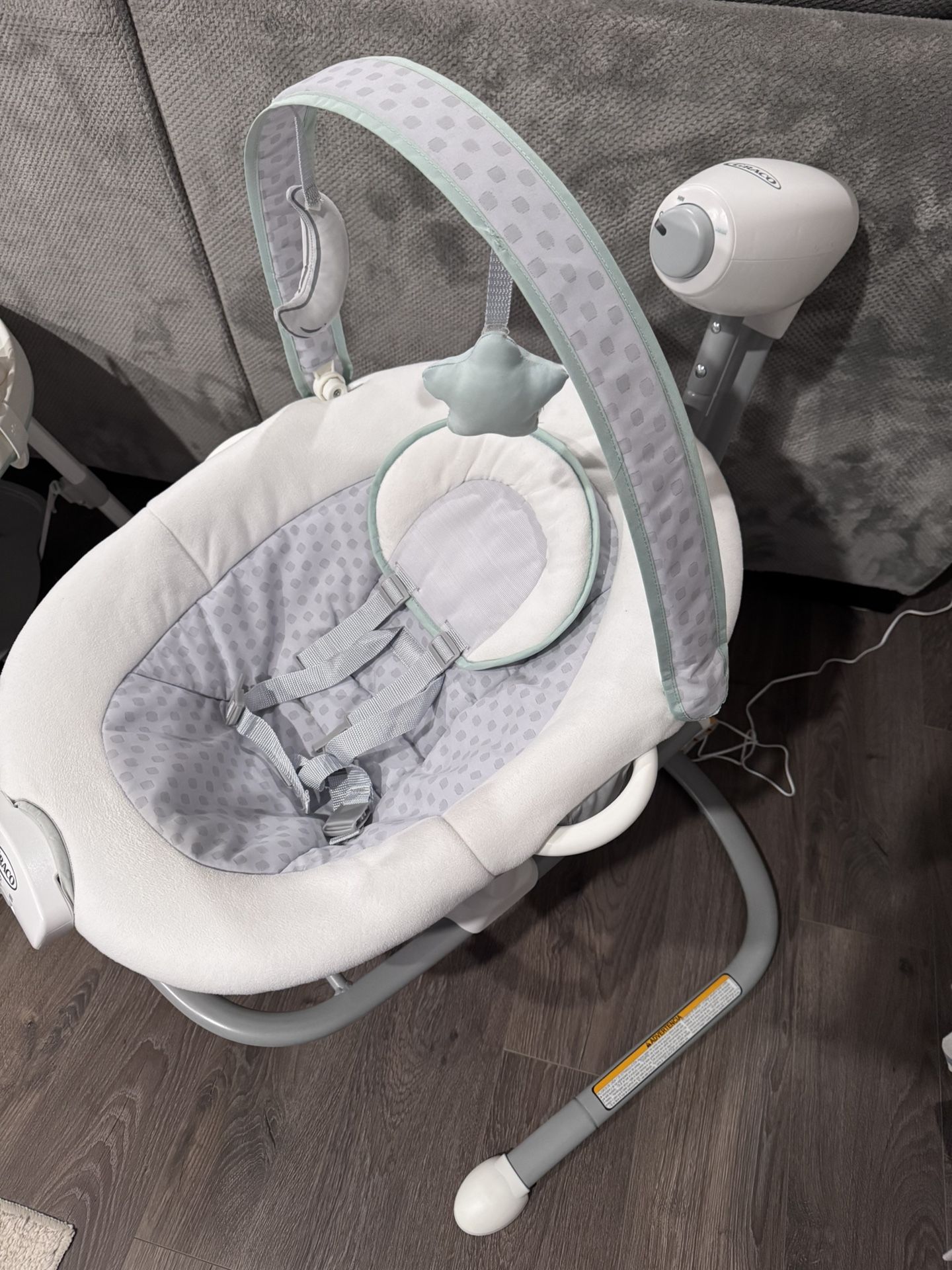 Graco Soothe N Sway Baby Swing