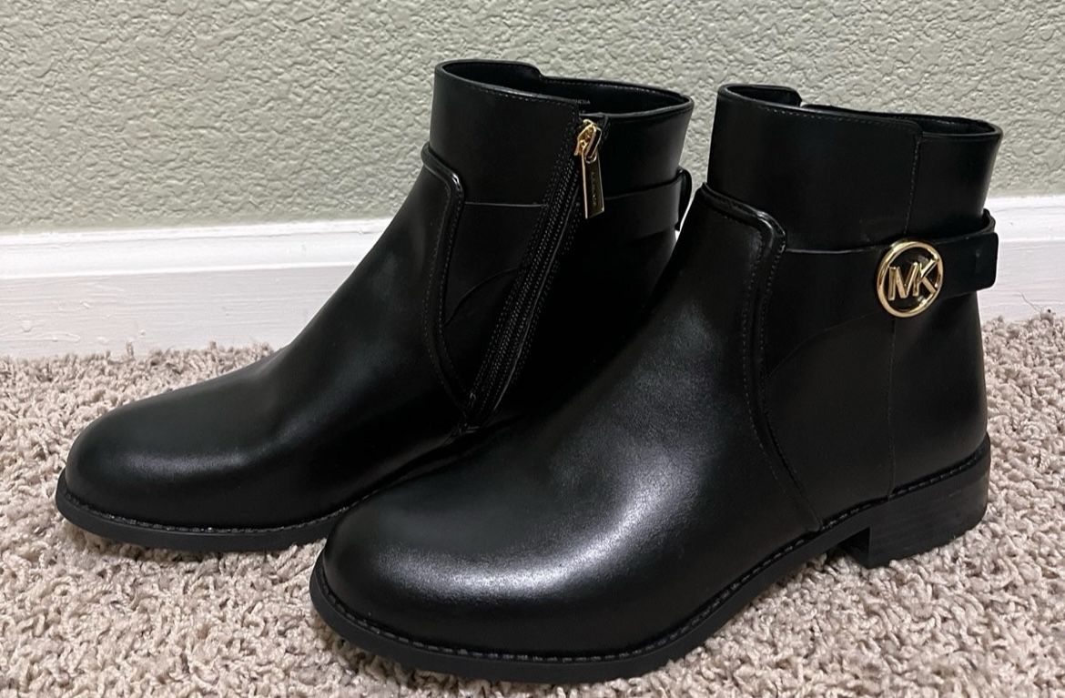 Michael Kors Ankle Boot - W8.5