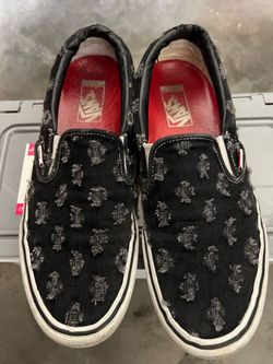 Supreme vans