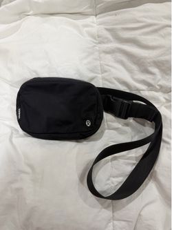 Lululemon bag