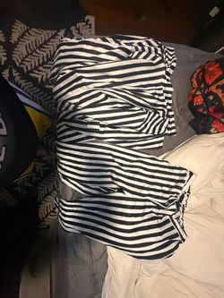 Beetlejuice Outfit