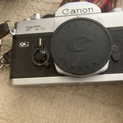 Canon SLR Camera And Accessories For Sale 