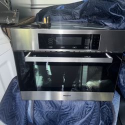 Miele Built in Microwave / Conventional Oven