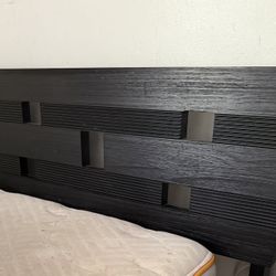 5 Piece Queen Black Bedroom Set 