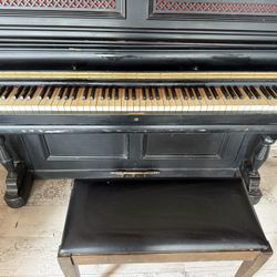 Antique Piano