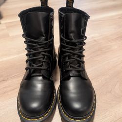 Original Dr Martens Boots Size 7