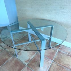 Glass Table With 4 Chairs 