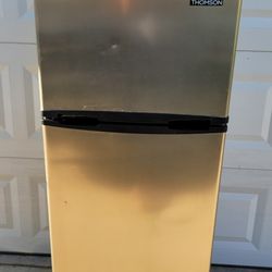 Thomson 7.5 Cu Fridge 