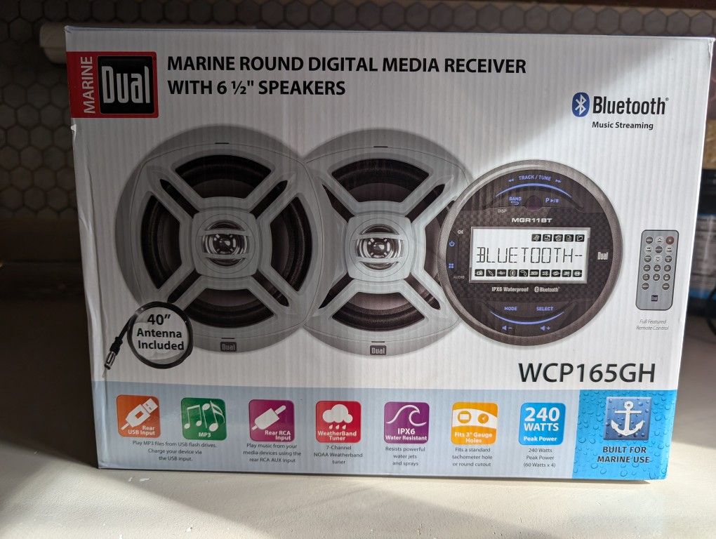 Marine Round Digital Media Receiver W/ 6 1/2" Speakers