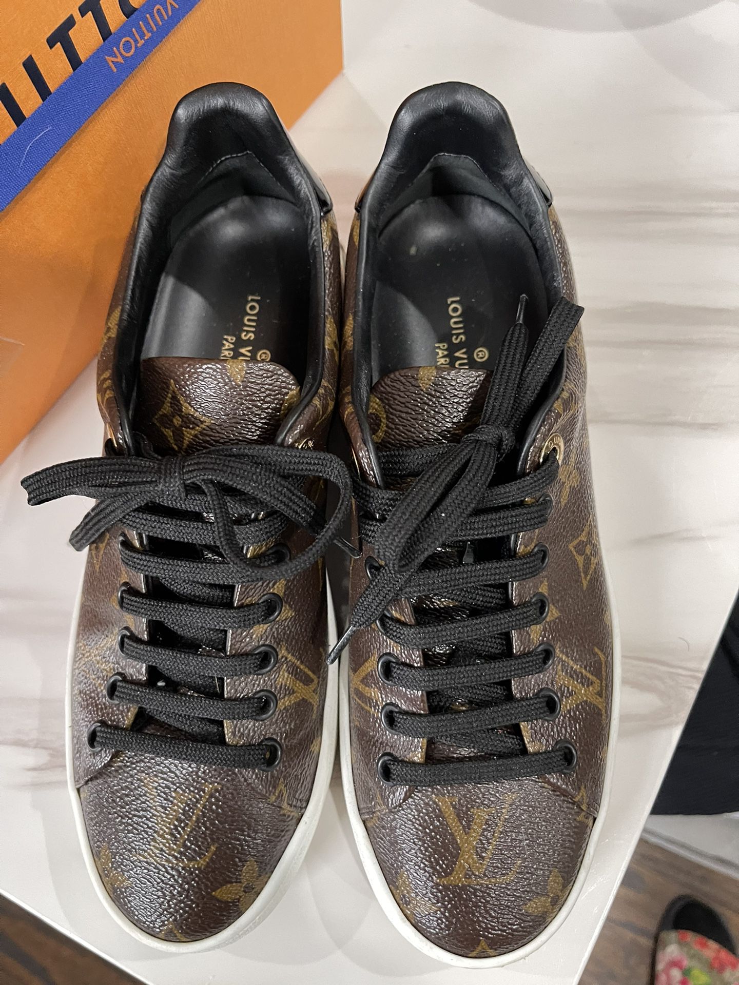 Womens Louis Vuitton Sneakers for Sale in Fairmount Hgt, MD - OfferUp